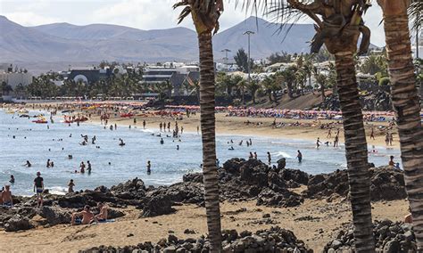 gays lanzarote|Lanzarote a year round sunny island close to West African coast